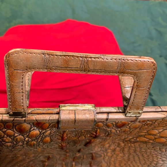 🌺ELLEN TRACY Croc Embossed Handbag (NEVER USED) - Picture 5 of 16